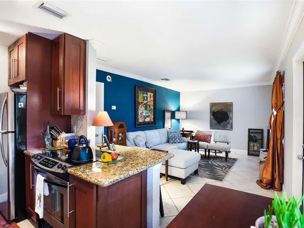 1311 NE 18th Street #206, Fort Lauderdale, FL 33305