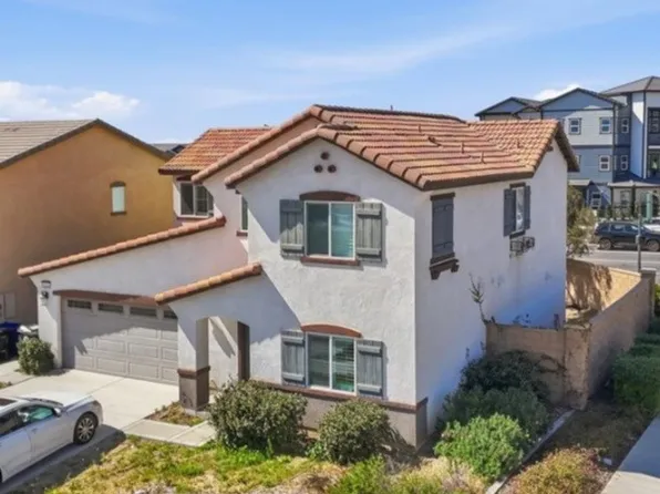 7512 Sleepy Creek Ave, Fontana, CA 92336