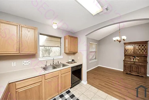 5615 Brenwood Glen Trl — Photo 9