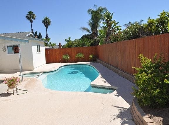 3rd image of 7437 Cowles Mountain Blvd