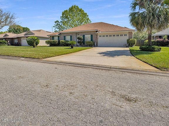 3rd image of 1259 SUMMIT OAKS Drive E