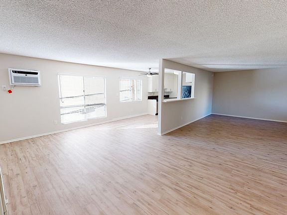 5th image of 625 N Sycamore Ave APT 110