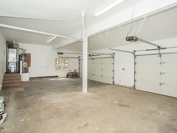 2nd image of 569 Killington Way