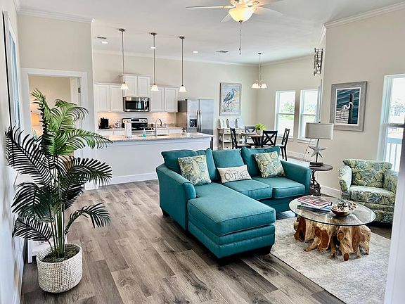 2nd image of 103 Paradise Dr
