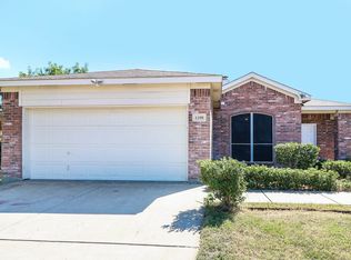 1108 McKavett Dr, Fort Worth, TX 76140