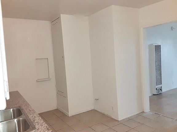 3rd image of 9508 S Western Ave #3