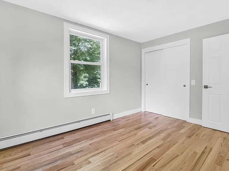 7 Jay Dr — Photo 25