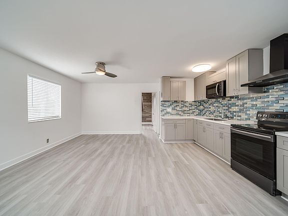 3rd image of 1814 E Oakland Boulevard #58