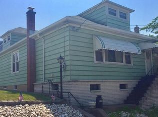 116 S Jackson St, Pottsville, PA 17901