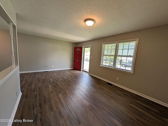 2nd image of 1504 Haskin Ave