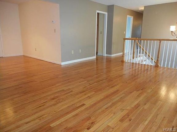 3rd image of 256 Center St