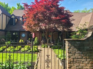 209 Kensington Ct, Pittsburgh, PA