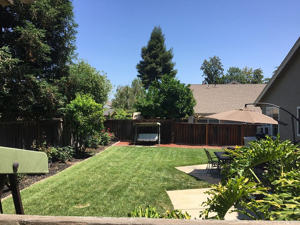 2nd image of 659 Colleen Dr