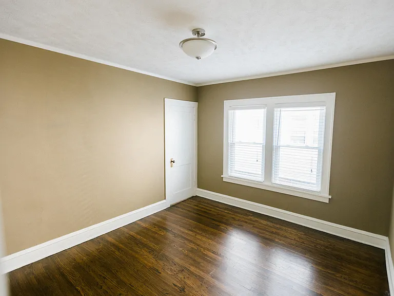 1297 Hathaway Ave — Photo 21