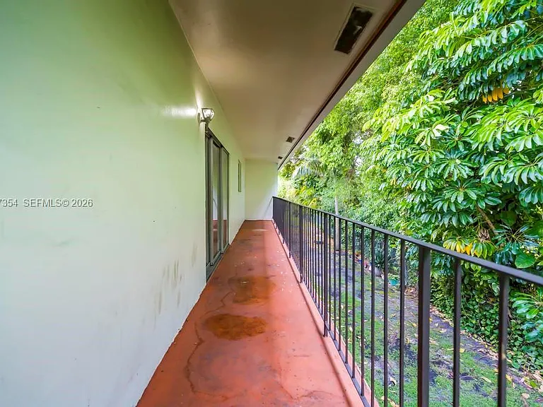3100 Coral Springs Dr #2H — Photo 28