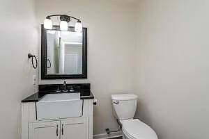 1992 N Waterfront Dr N #D — Photo 16