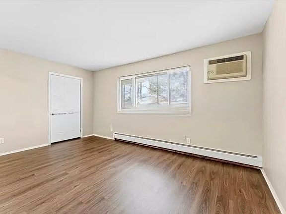 4th image of 1778 Goddard Rd Unit 3