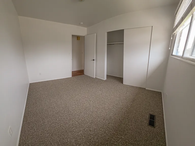 2222 E 6525 S — Photo 16