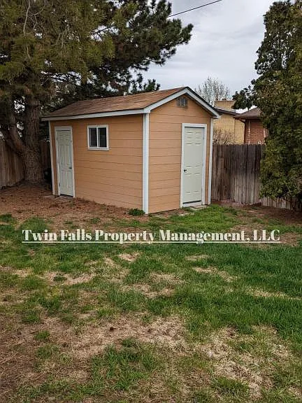 2121 Sherry Cir — Photo 21