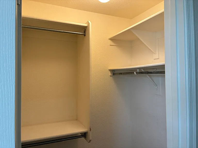 2217 W Steed Rdg — Photo 33