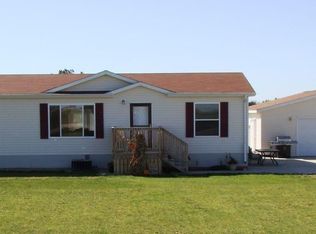 701 Sunset Dr, Devils Lake, ND 58301