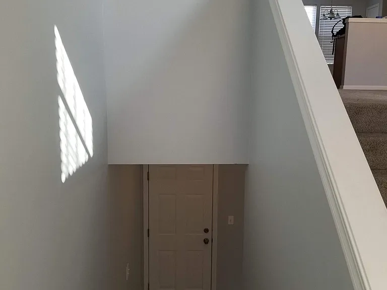 570 Conservatory Ln — Photo 3