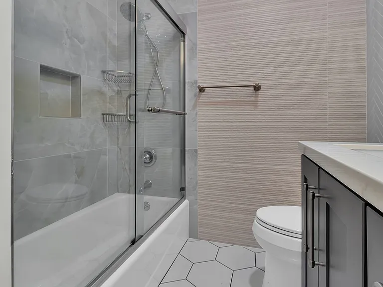 6415 W 87th St — Photo 18