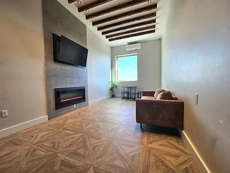 720 Park Ave #LOU1 — Photo 15