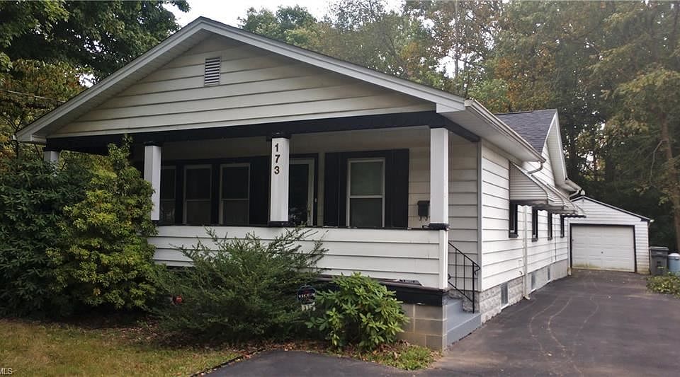 1st image of 173 Wychwood Ln