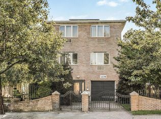 1105 Clarence Ave, Bronx, NY 10465