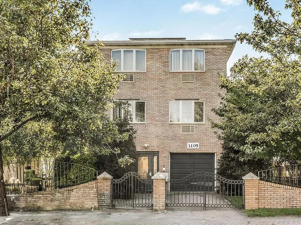1105 Clarence Ave, Bronx, NY 10465