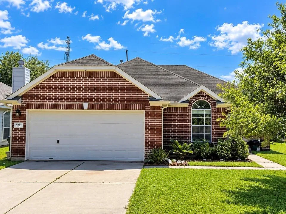 3722 Elderberry Dr