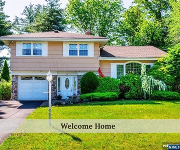 45 Eton Ter, Norwood, NJ, 07648