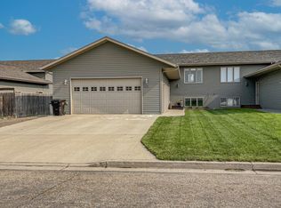 154 Burke Dr, Bismarck, ND 58504