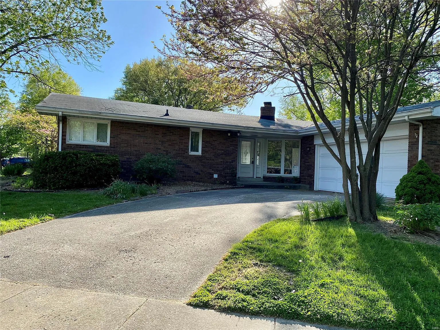 1810 Monticello Pl photo 1