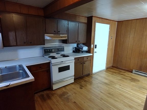 5th image of 126 4th St SW #G