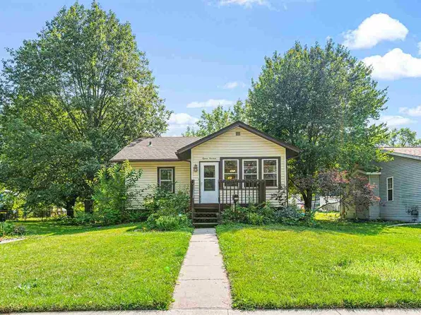 1514 Crescent St, Iowa City, IA 52240