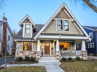214 N Julian St, Naperville, IL