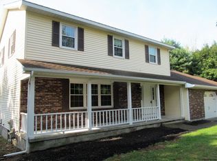 10 Tomaselli Ct, Ballston Spa, NY 12020