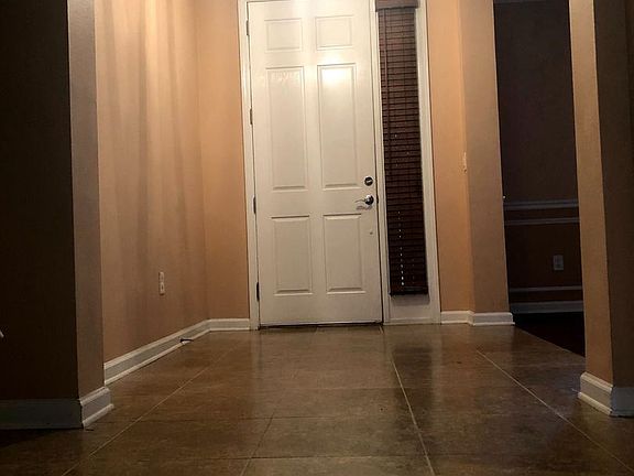 3rd image of 3931 Hillstead Ln