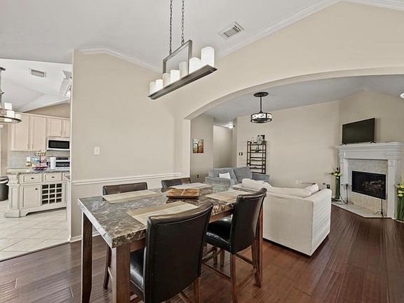 4th image of 3103 Valley Ct