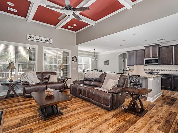 5th image of 335 Congaree Ridge Ct