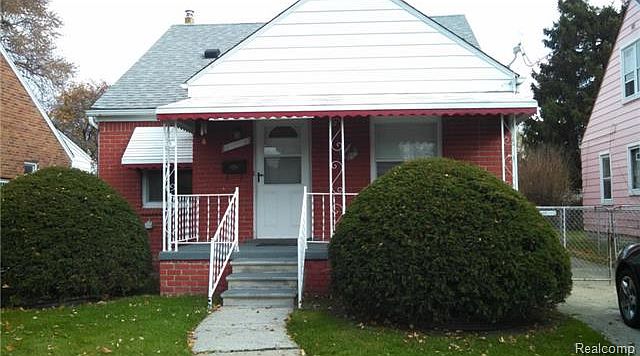 1st image of 7616 Rosemont Ave
