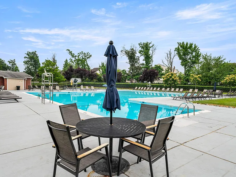 commons-at-whitemarsh-21