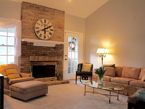 Great Room
						:
						Great Room with cathedral ceiling