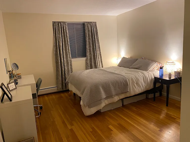 85 Sutherland Rd. — Photo 8