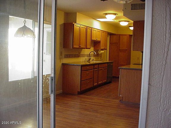 4th image of 17443 N 102nd Dr