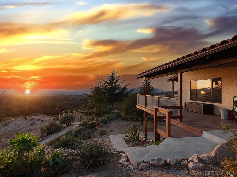 1st image of 32996 Camino Moro