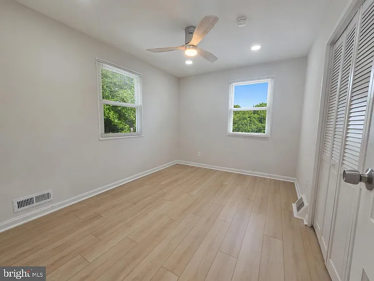 220 University Blvd E — Photo 9