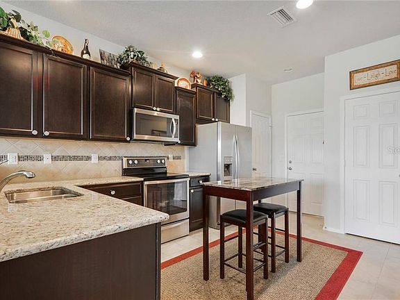 4th image of 4908 White Sanderling Ct